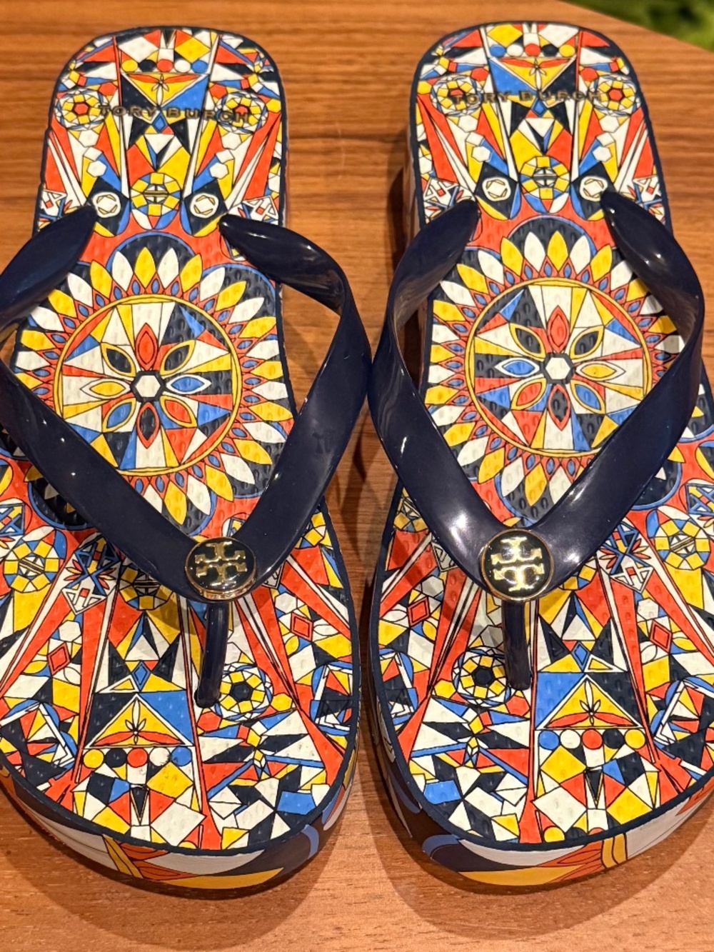 Never worn - Tory Burch platform wedge flip flop - size 7